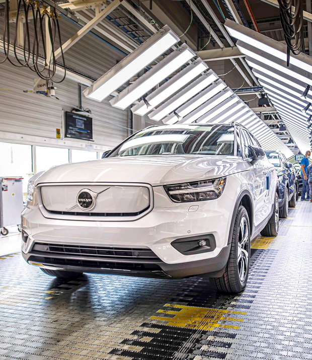 A Volvo Cars megkezdte a tisztán elektromos hajtású XC40 Recharge modelljének gyártását