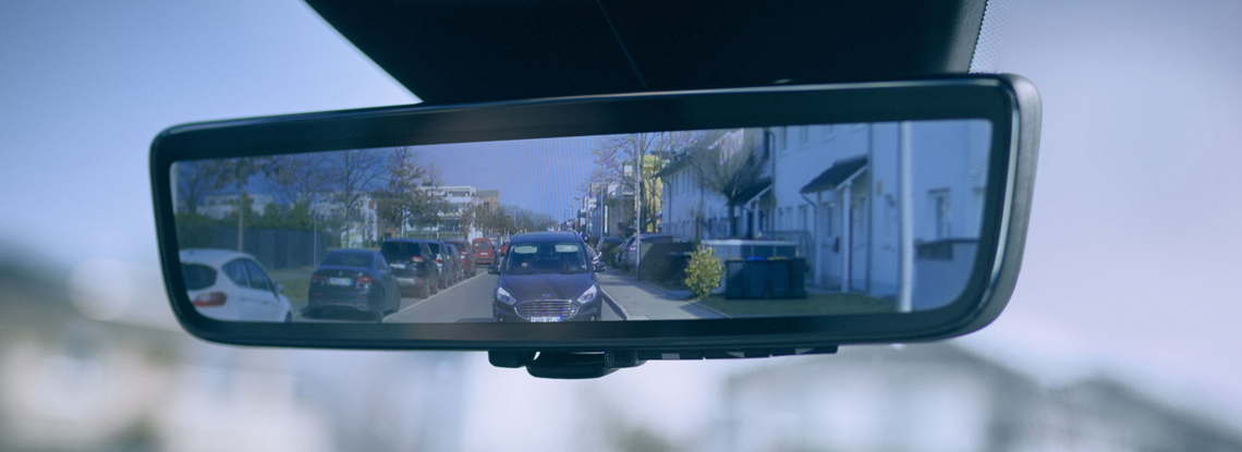 A Ford ‘okostükrével’ az autósok jól láthatják maguk mögött a kerékpárosokat, a gyalogosokat és a többi járművet