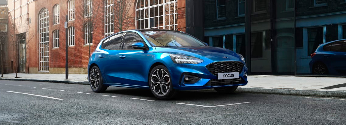 Hibrid hajtásláncú Ford Focus EcoBoost Hybrid: 17 százalékkal alacsonyabb fogyasztás, új kényelmi és konnektivitási technológiák
